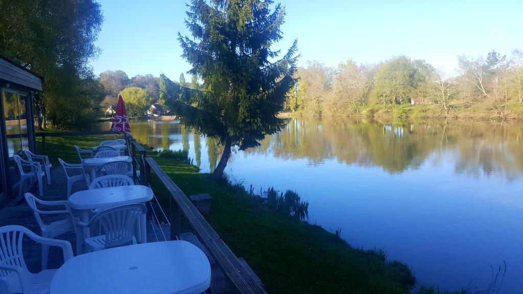 Camping De La Reuille Flere-la-Riviere Buitenkant foto